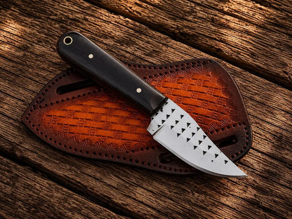 2.75" Knife for cowboy Horseback Riding Gear in Buffalo Horn Handle