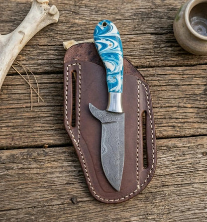 Handmade skinner Knife: damascus Steel Blade, Resin Handle..knife with sheath