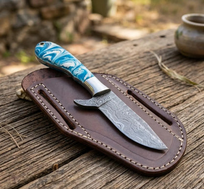 Handmade skinner Knife: damascus Steel Blade, Resin Handle..knife with sheath