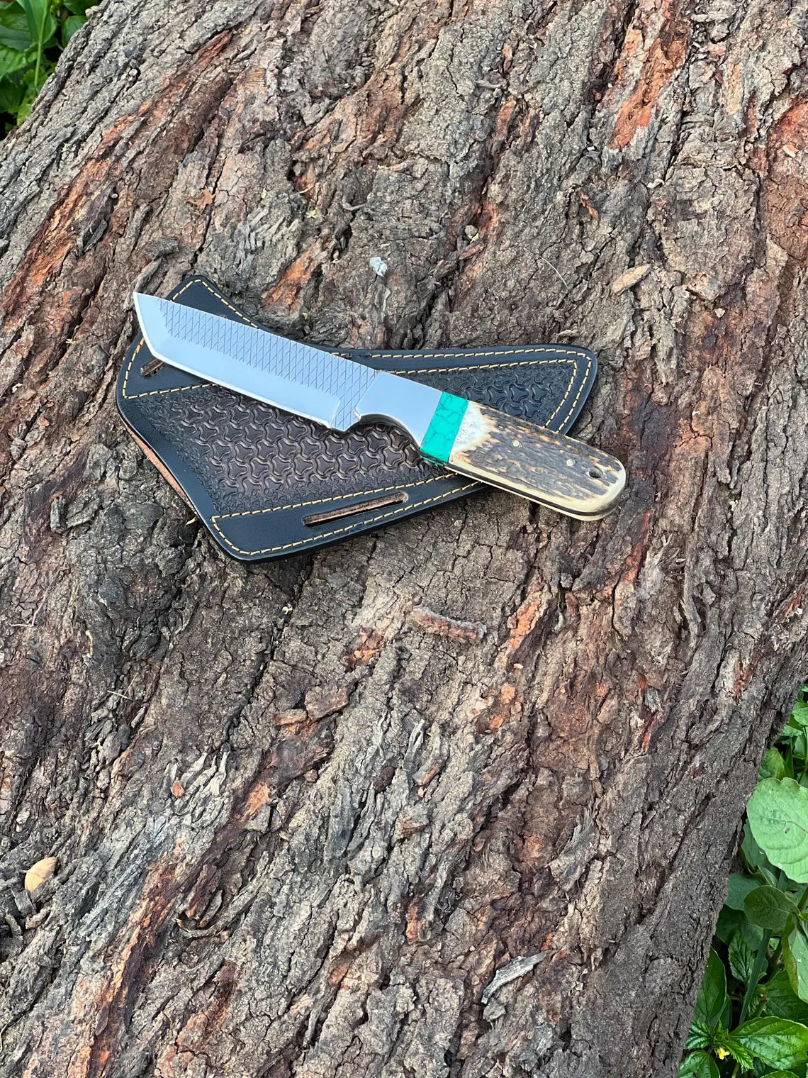 Handmade Textured Blade Hunting Knife, Natural Stag horn Handle, Leather Sheath (Gift)
