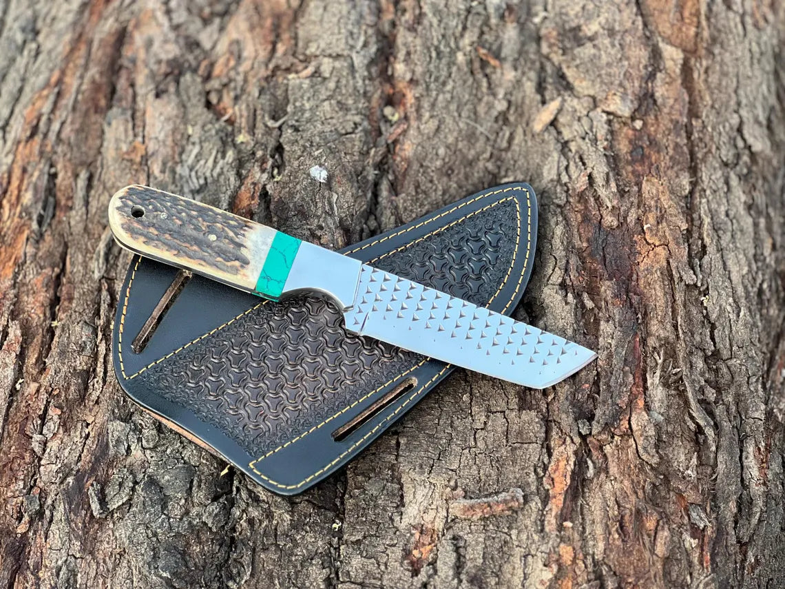 Handmade Textured Blade Hunting Knife, Natural Stag horn Handle, Leather Sheath (Gift)