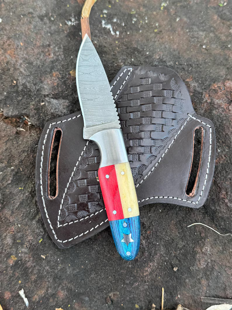 Handmade Damascus Hunting Skinner Knife - Taxes Handle EDC Knife - Full Tang with Pancake Leather Sheath Birthday & Anniversary Gift for Him