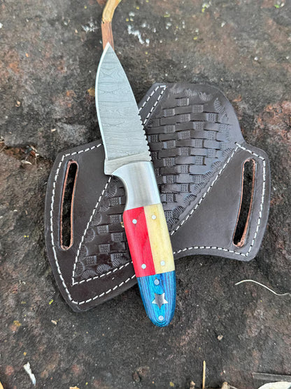 Handmade Damascus Hunting Skinner Knife - Taxes Handle EDC Knife - Full Tang with Pancake Leather Sheath Birthday & Anniversary Gift for Him