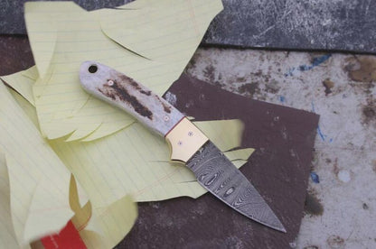Ranch Knife with Leather Sheath – Damascus Steel